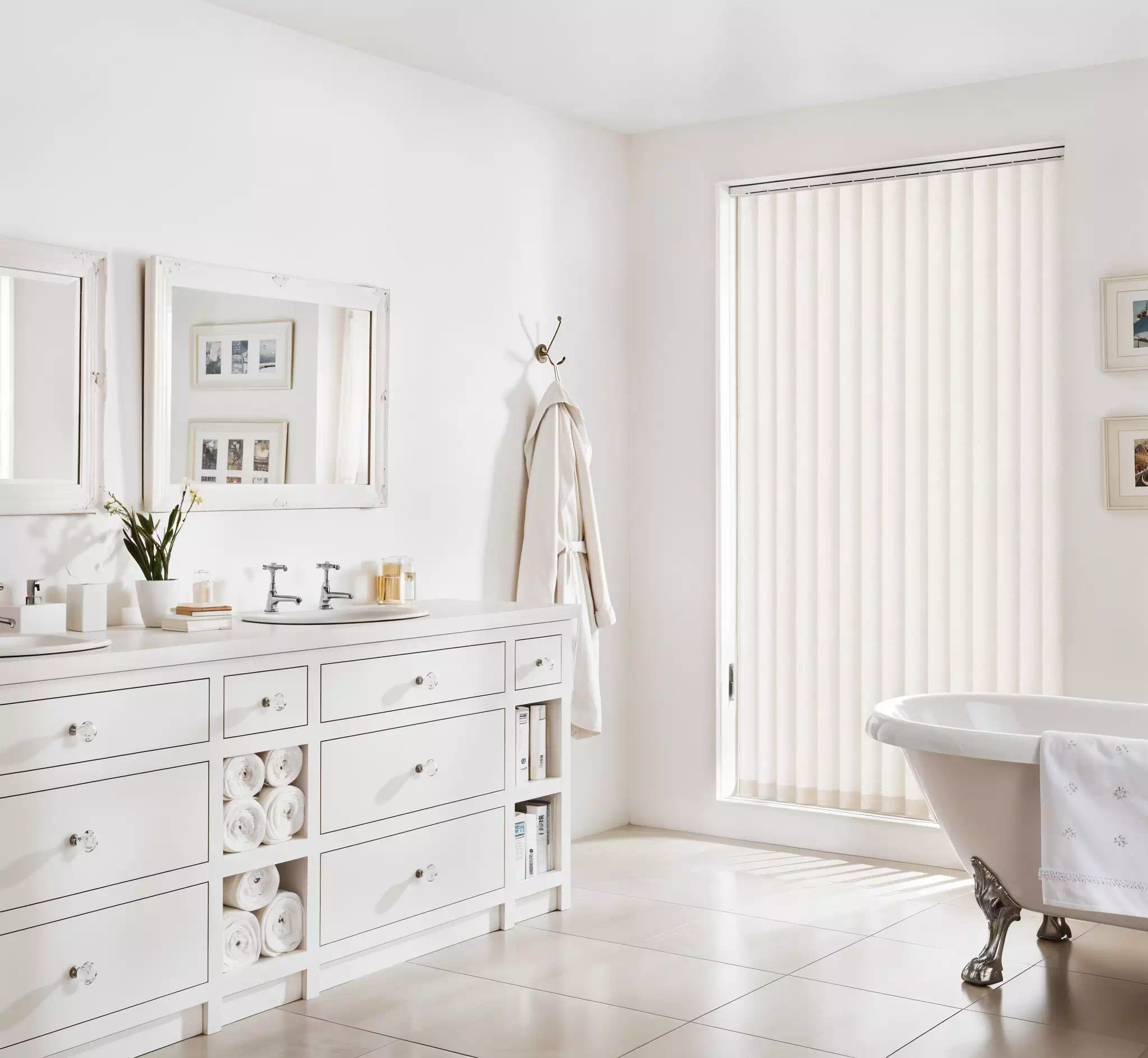 washroom blinds